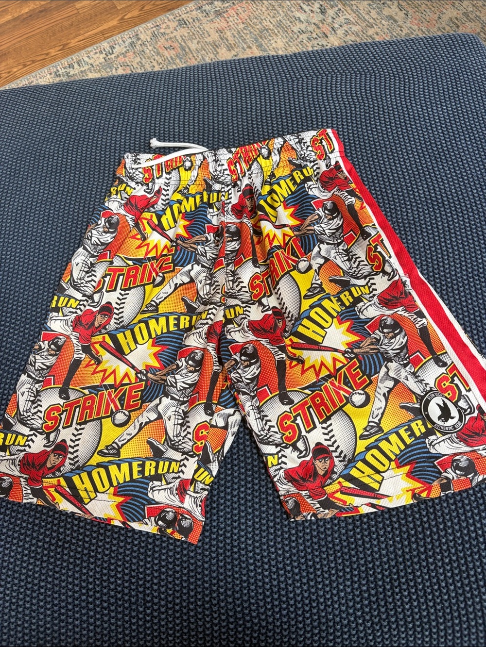 Flow society Home Run Strike Baseball shorts
Youth medium M.